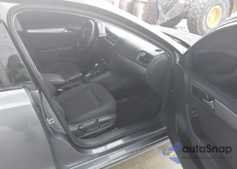 2015 Volkswagen Jetta 1.8T Se from USA, damaged, VIN 3VWD17AJ3FM355584